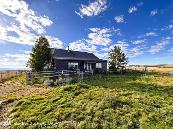 5 Blackfoot Trl, Boulder, WY 82941
