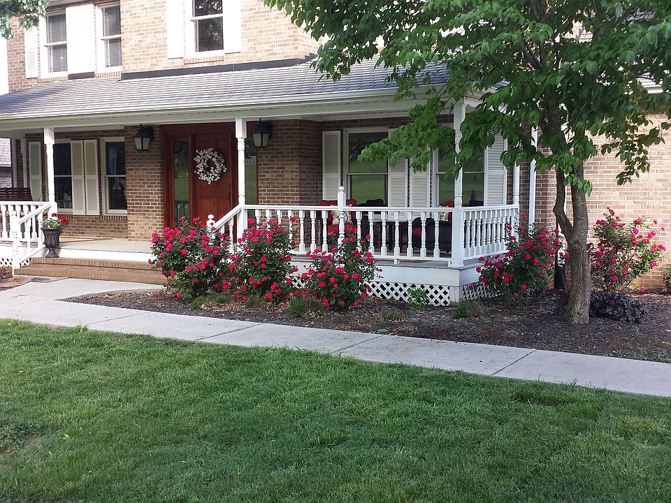 1st image of 1724 Westcliff Dr