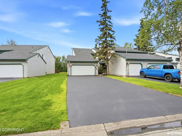 6721 Lunar Dr, Anchorage, AK 99504