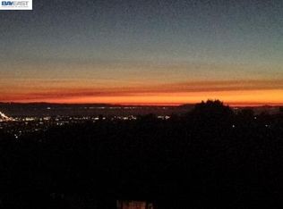 27981 El Portal Dr, Hayward, CA 94542