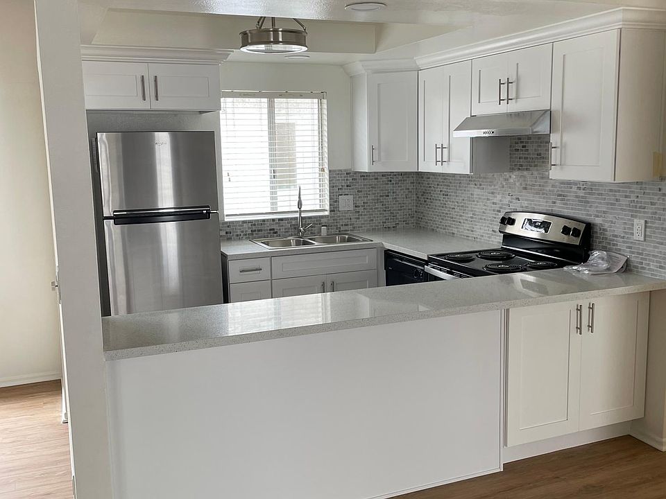 1st image of 525 N Juanita Ave