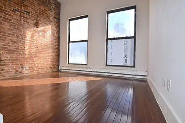 Rented by Optimar International Realty