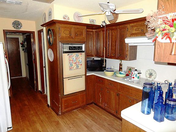 5th image of 14935 Aspen Hills Dr