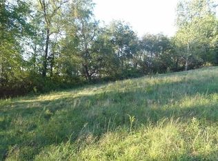 122 Lukovich Dr, Jeannette, PA