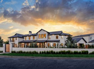 15555 Valley Vista Blvd, Encino, CA 91436