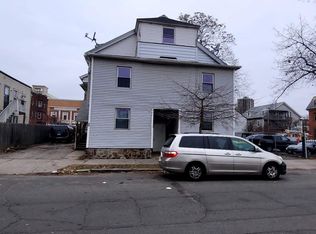 122-126 William St APT 2L, Springfield, MA 01105