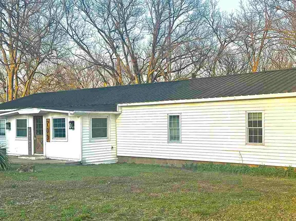 703 Denoya Rd, Ponca City, OK 74604