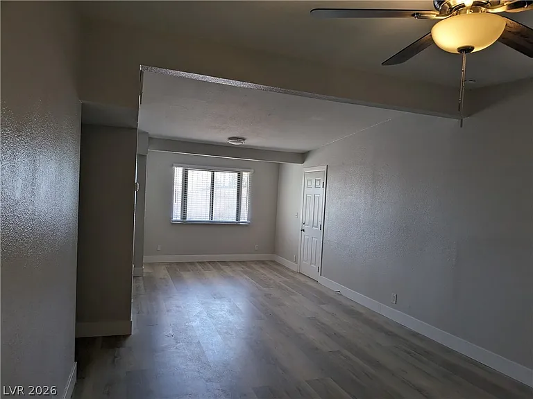 4379 Hilldale Ave — Photo 13