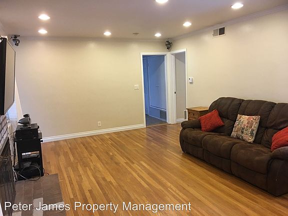 3rd image of 14787 Gardenhill Dr