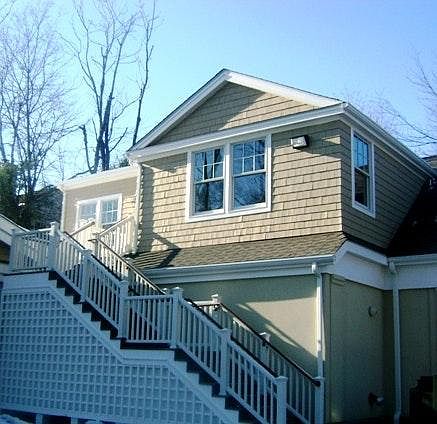 Exterior to Apt