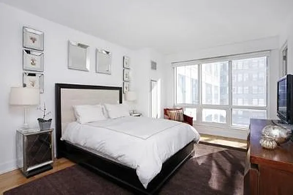Sold by Corcoran | media 6