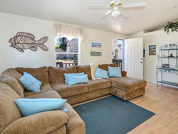 5th image of 920 Capitola Ave Space 18