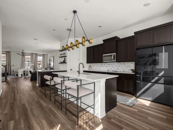 7537 Laburnam Rd, Dallas, TX 75228