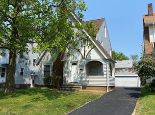 1143 Quilliams Rd, Cleveland Heights, OH 44121