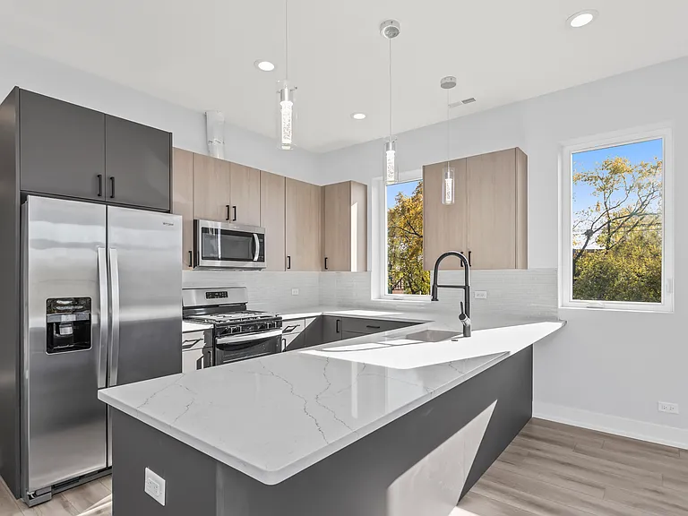 6453 S Ingleside Ave #3S — Photo 5