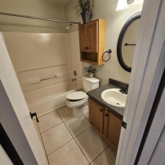 5477 Lake Margaret Dr #F — Photo 14
