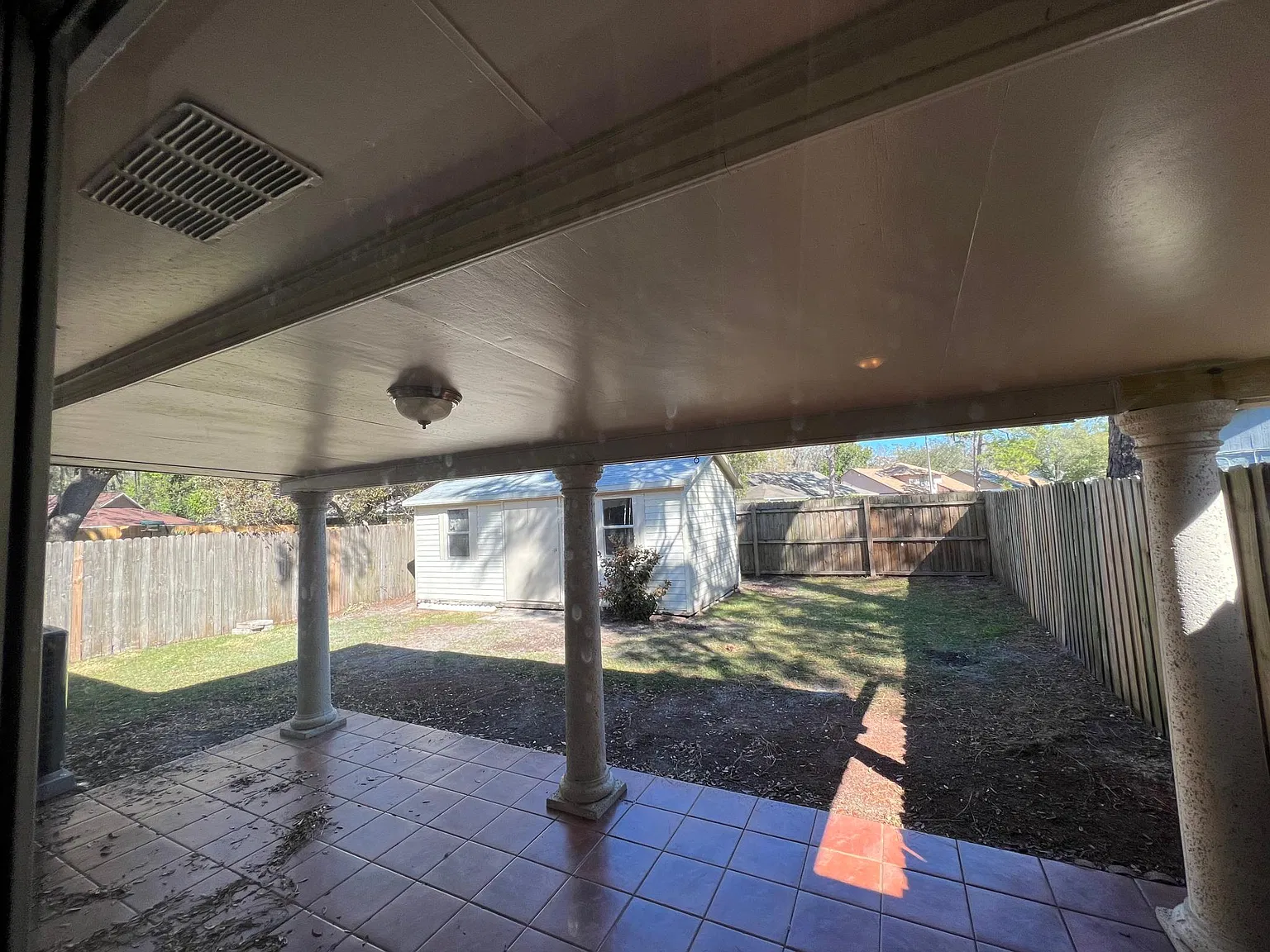 3 bed, 1287 sqft, $2,100 — Photo 4