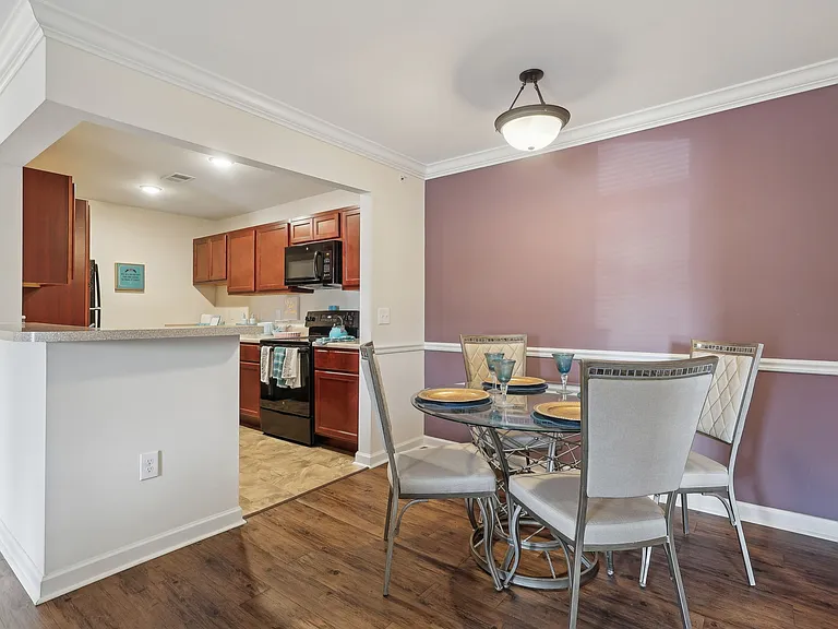 Nicholas Place Apartments — Photo 51