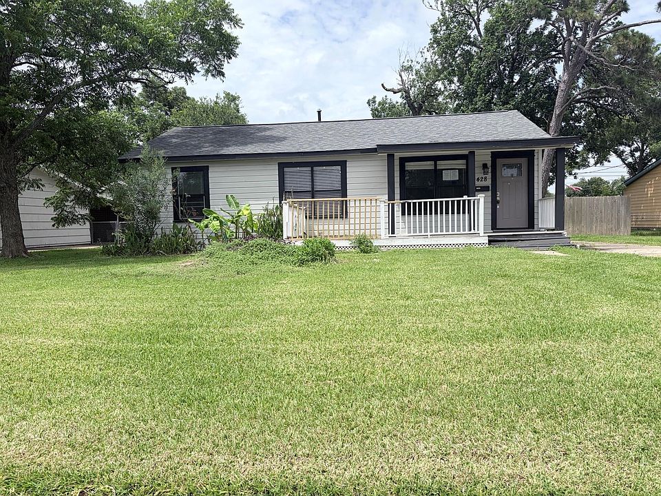 1st image of 428 Azalea St