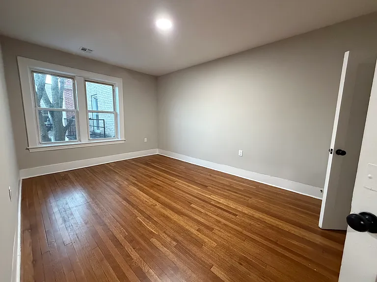 500-04 W 7th St #410 — Photo 5