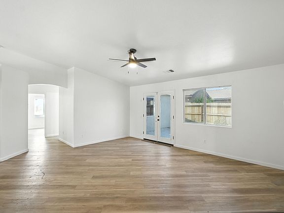 4th image of 449 S Greenwood Street
