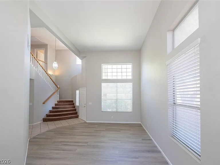 8233 Ruby Mountain Way — Photo 18