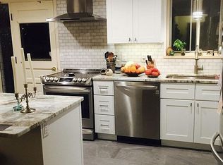 2747 Colony Rd, Ann Arbor, MI 48104