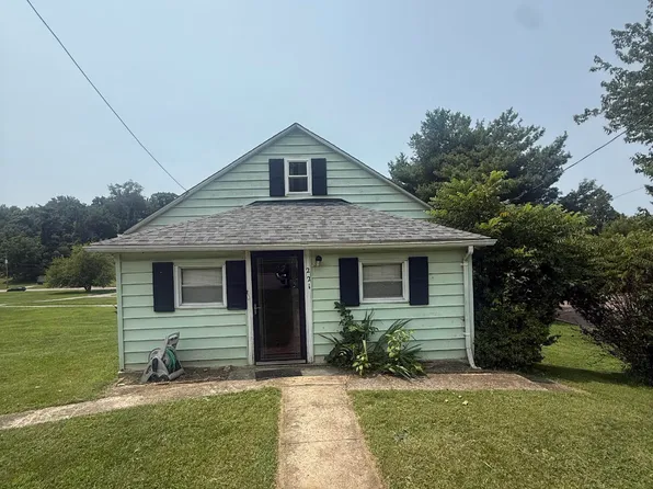 221 Craig Ave, Vinton, VA 24179