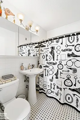 Rented by Brown Harris Stevens | media 9