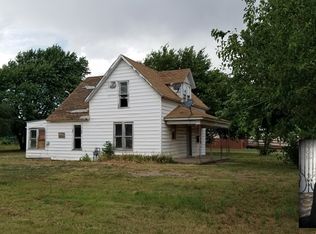 621 N 5th St, Carmen, OK 73726