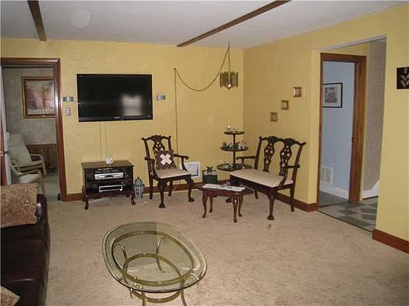 4th image of 3464 Wallace Dr