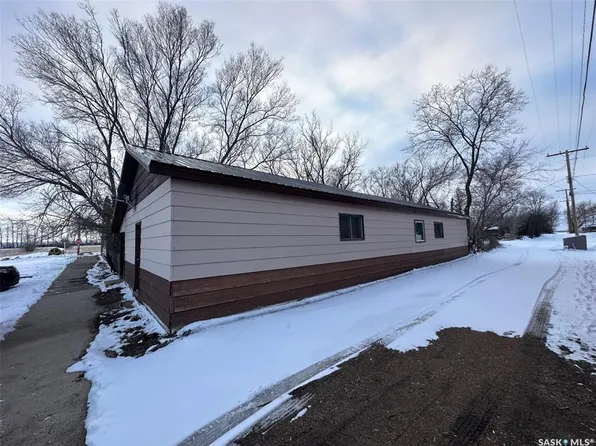 6 Centre STREET, Poplar Valley Rm No. 12, SK S0H 1N0