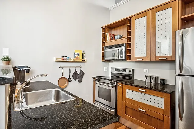 807 Church St #211 — Photo 17