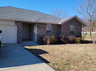 504 Rustic Rdg, Carl Junction, MO 64834