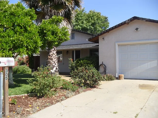305 Tenaya Ave photo 1