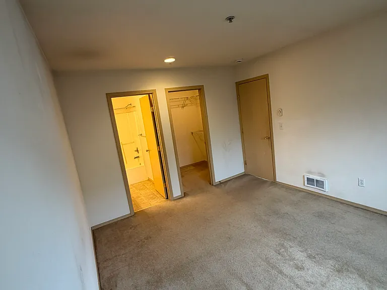 2539 13th Ave S #203 — Photo 9