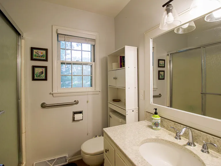 5910 Malabar Ln — Photo 14