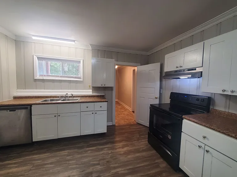 3104 Carlton Ave — Photo 8