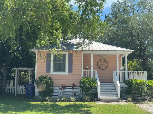 208 Amelia St, Fernandina Beach, FL 32034