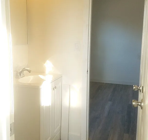 12001 College Ave — Photo 10