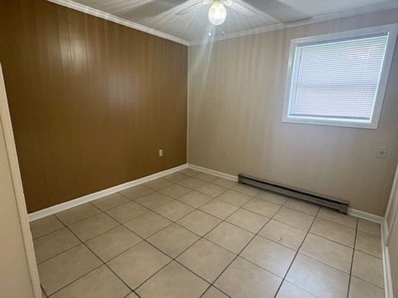 5th image of 801 Gilliam St #9