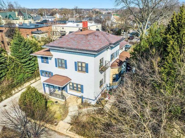 152 College Ave NE #6