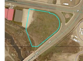 532 E Broadway St, Dickinson, ND 58601