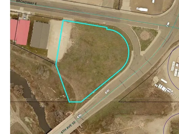 532 E Broadway St, Dickinson, ND 58601