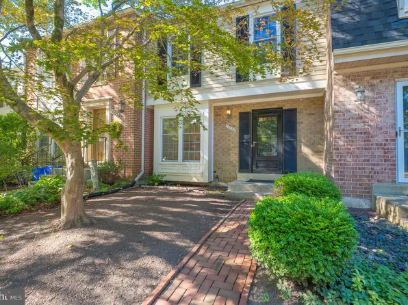 10026 Maple Leaf Dr, Montgomery Village, MD 20886