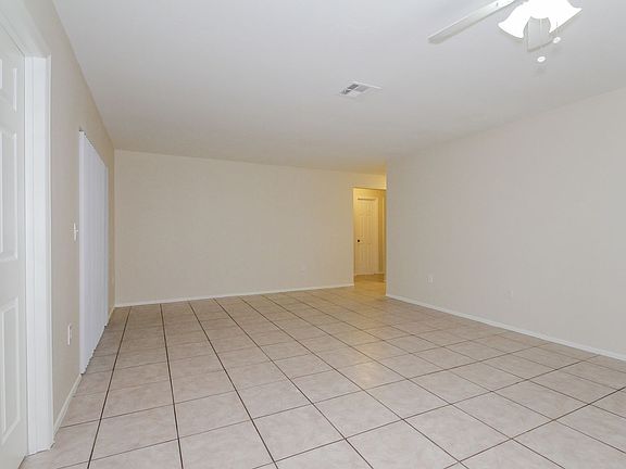 3rd image of 2837 Indianwood Dr