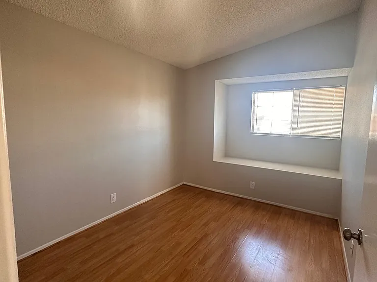 11929 Sugar Creek Ct — Photo 5