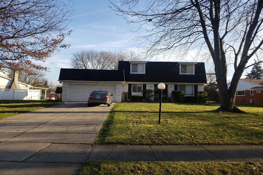1st image of 17555 Margate Ave