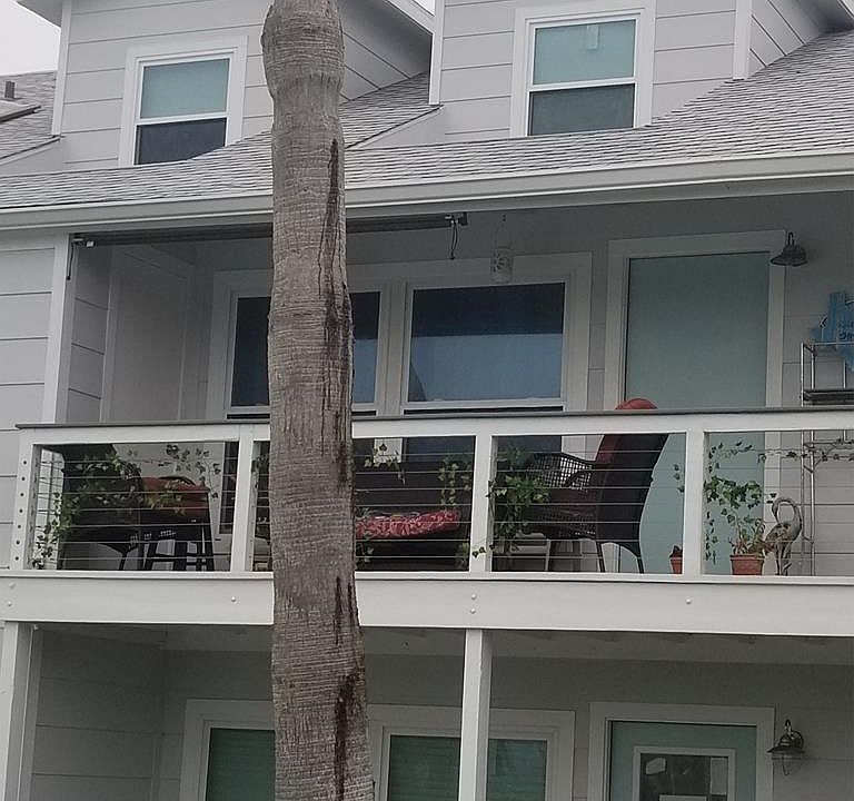 1st image of 71 Nassau Dr