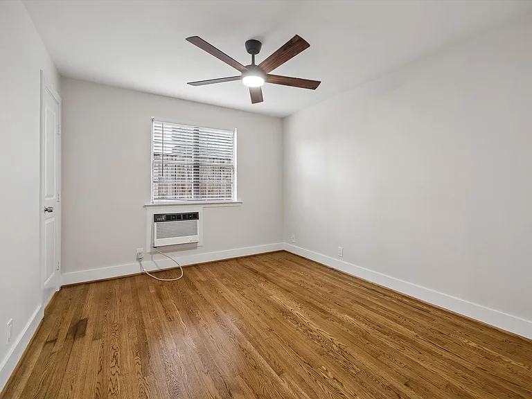 2023 Huldy St #3 — Photo 8